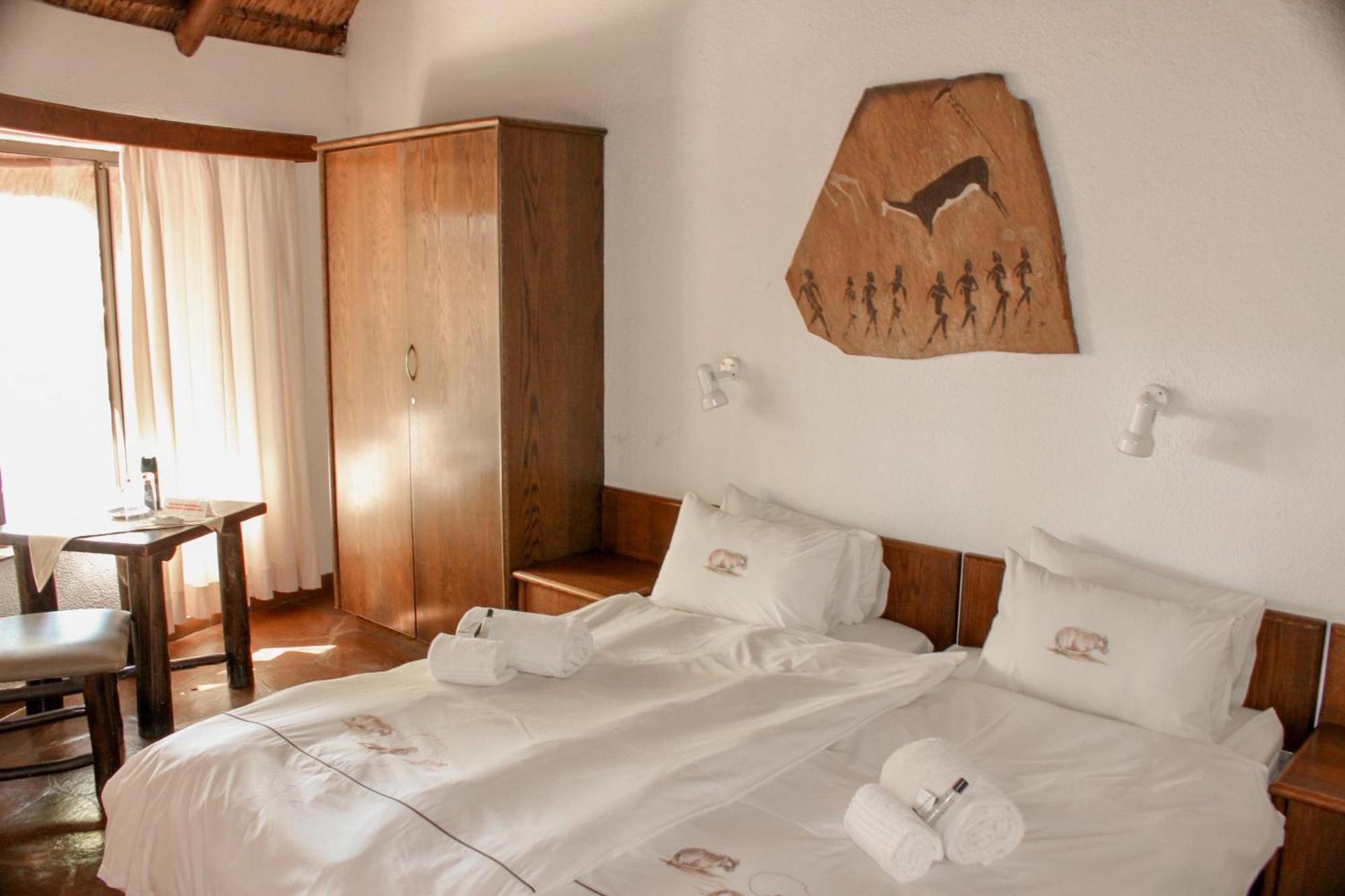 Omaruru Game Lodge Extérieur photo